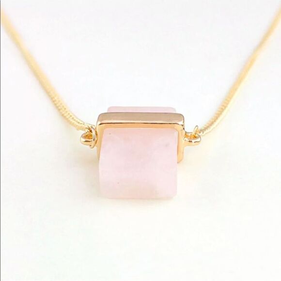 The Rose Quartz Gold Plated Long Chain With Rose Quartz pendant - Picture 7 of 9